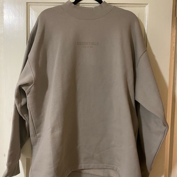 Essentials Fear Of God Smoke Relaxed Crew Neck Sweatshirt - Picture 2 of 7